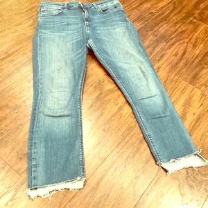 Zara Brand fitted with cute cut off detail